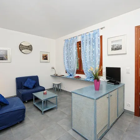 Hotell Poisson Rouge Bonifacio (Corsica)