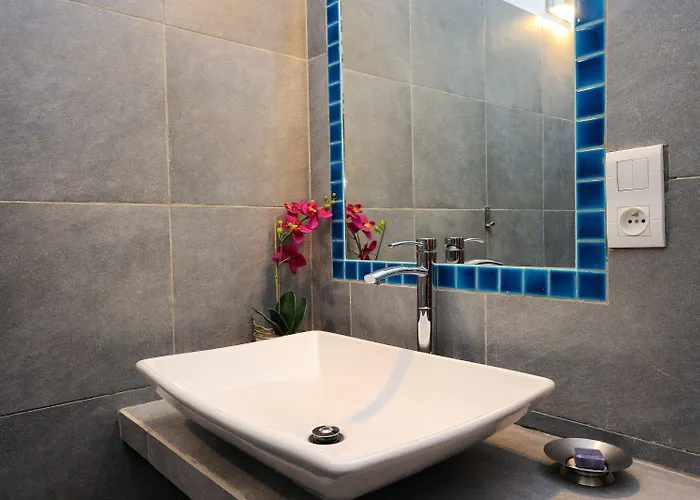 Hotel Poisson Rouge 3*