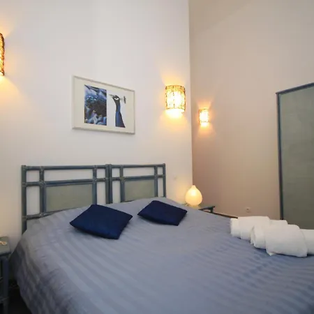 Hotel Poisson Rouge Bonifacio (Corsica)