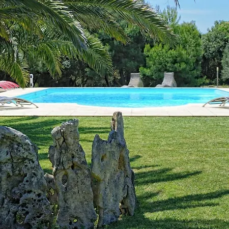 Poisson Rouge Hotel 3*