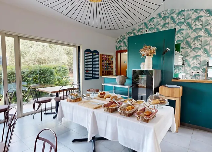 Poisson Rouge Hotel