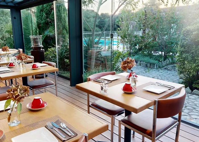 Poisson Rouge 3* Bonifacio (Corsica)